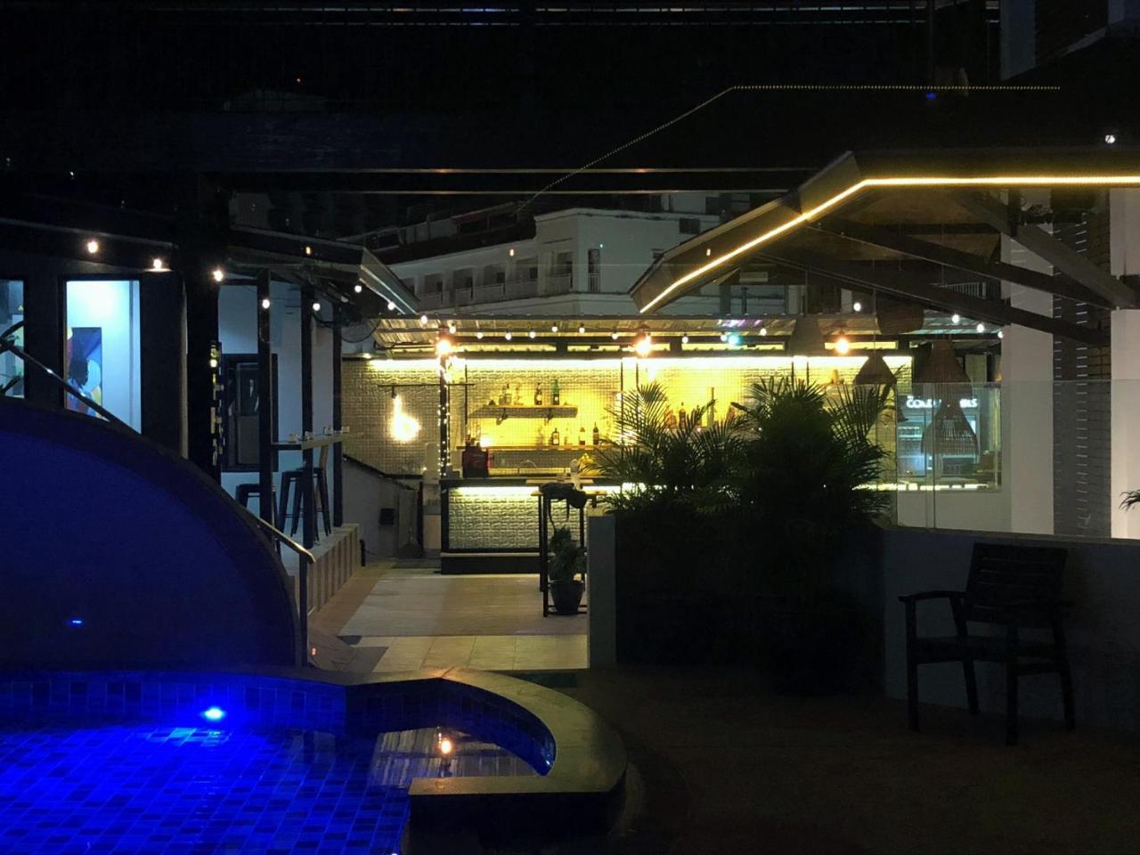Hostel Bodega Phuket Patong (Adults Only) Zewnętrze zdjęcie