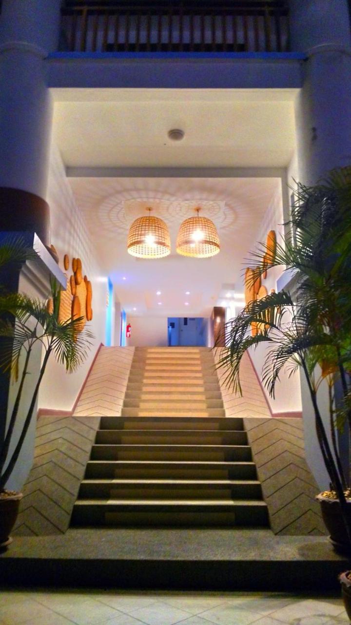 Hostel Bodega Phuket Patong (Adults Only) Zewnętrze zdjęcie