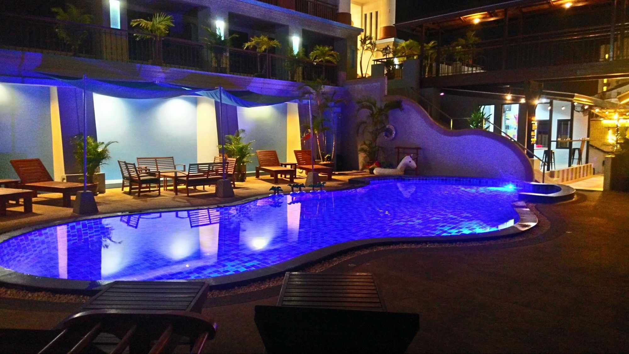 Hostel Bodega Phuket Patong (Adults Only) Zewnętrze zdjęcie